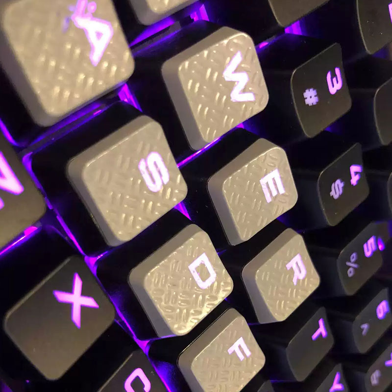 قرصان لوحة المفاتيح الميكانيكي - مراجعة Gaming Keyboard Corsair وسعره