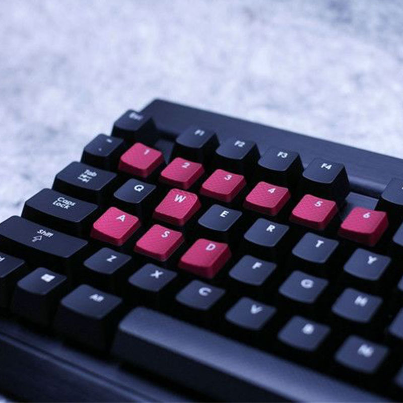 قرصان لوحة المفاتيح الميكانيكي - مراجعة Gaming Keyboard Corsair وسعره