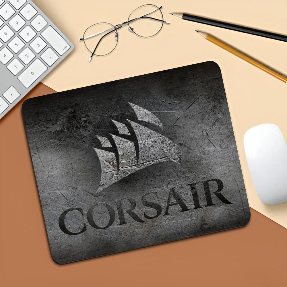 لوحة ماوس كورسير للألعاب، وساد - مراجعة Gaming Keyboard Corsair وسعره